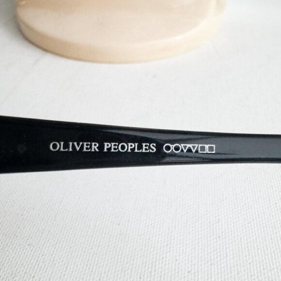 Oliver Peoples \